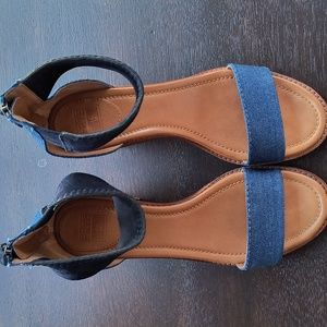 Frye Brielle Denim Suede Blue Block Heeled Sandals Women's Size 8.5